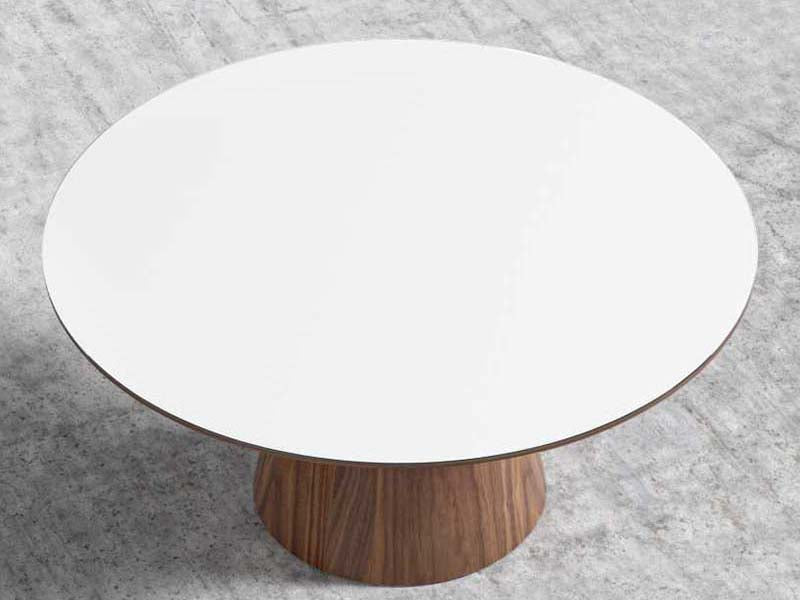 Brown Wooden Dining Table High Gloss White Lacquer with Clear Glass Top Round Dining Table
