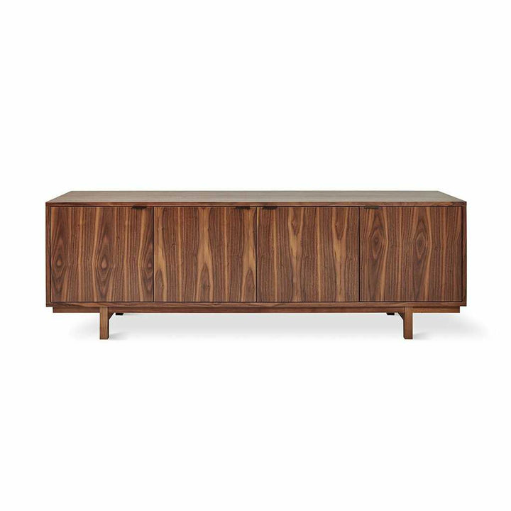 Lukas Credenza