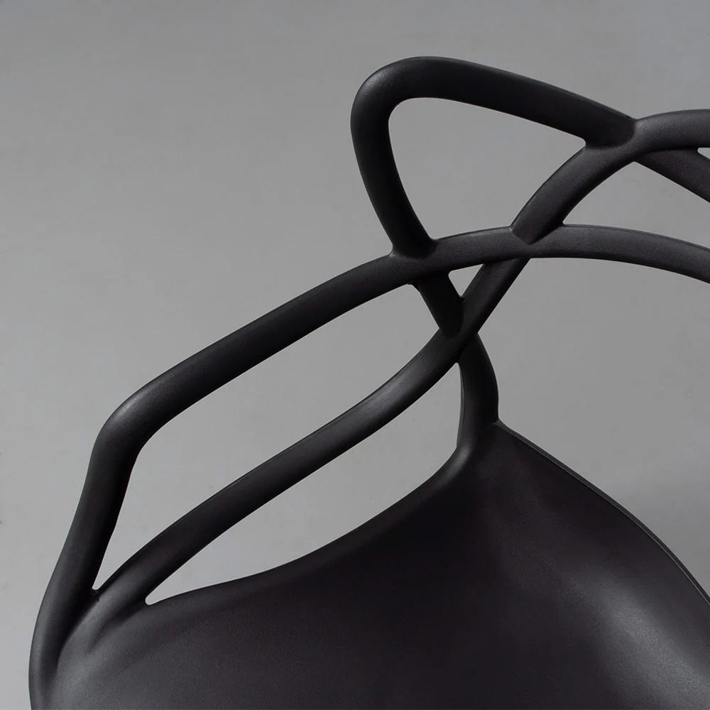 MASTER - Black Chair